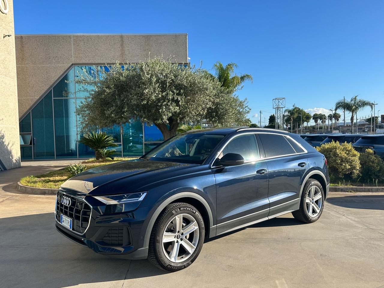 Audi Q8 50 tdi quattro possibilità noleggio no scoring