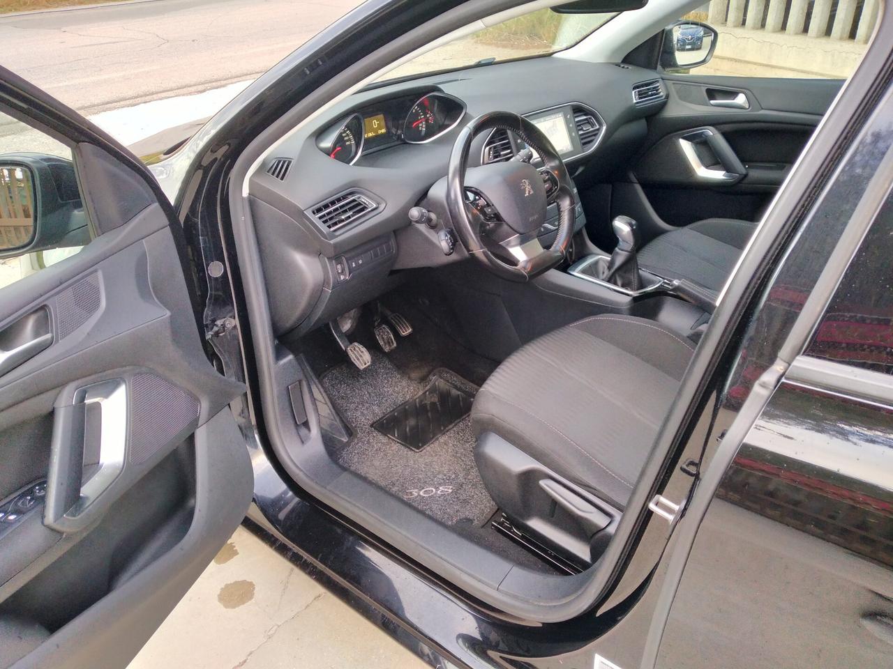 Peugeot 308 BlueHDi 100 S&S SW Business