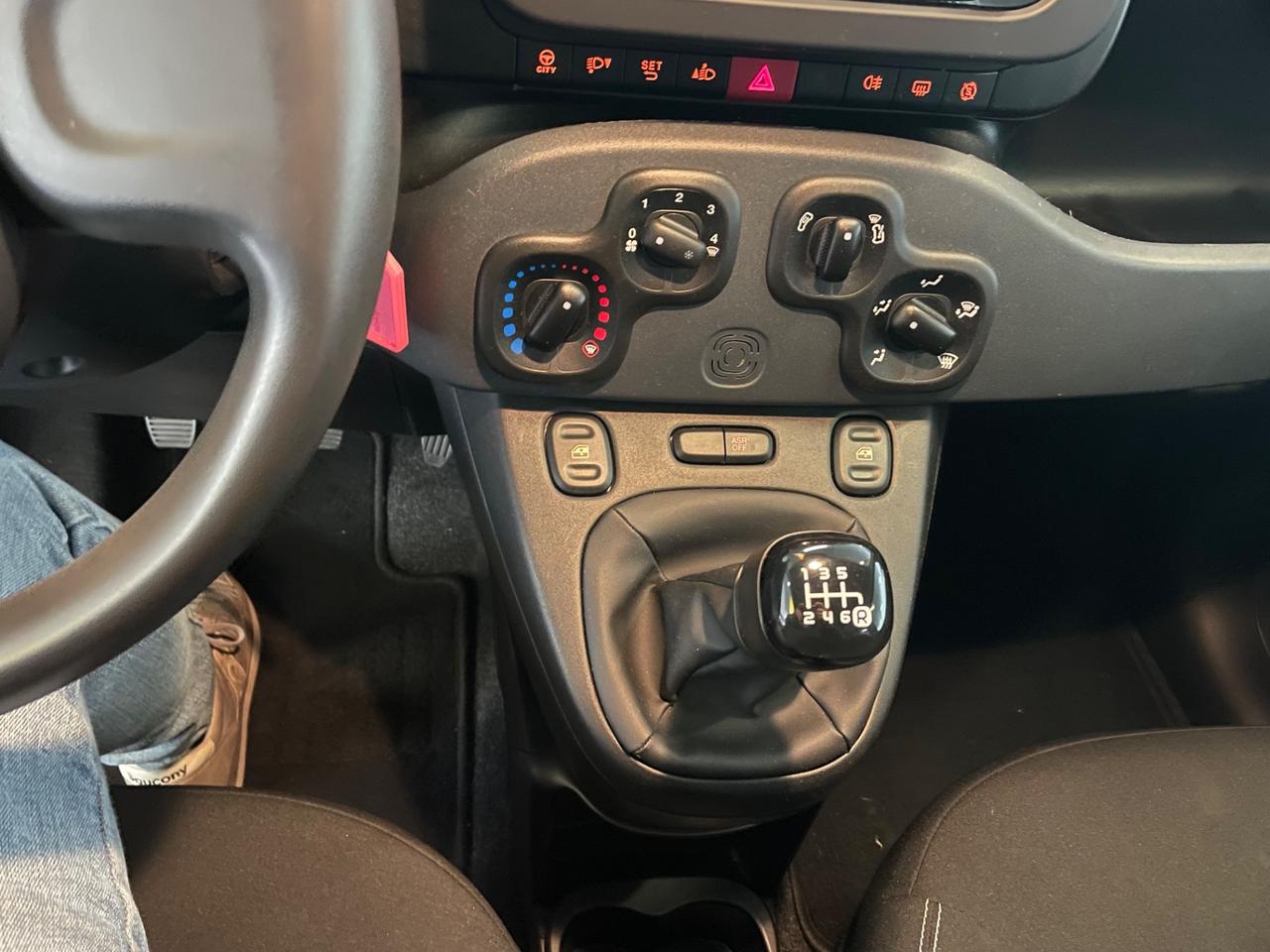 Fiat Panda 1.0 FireFly S&S Hybrid 5 Posti Sensori