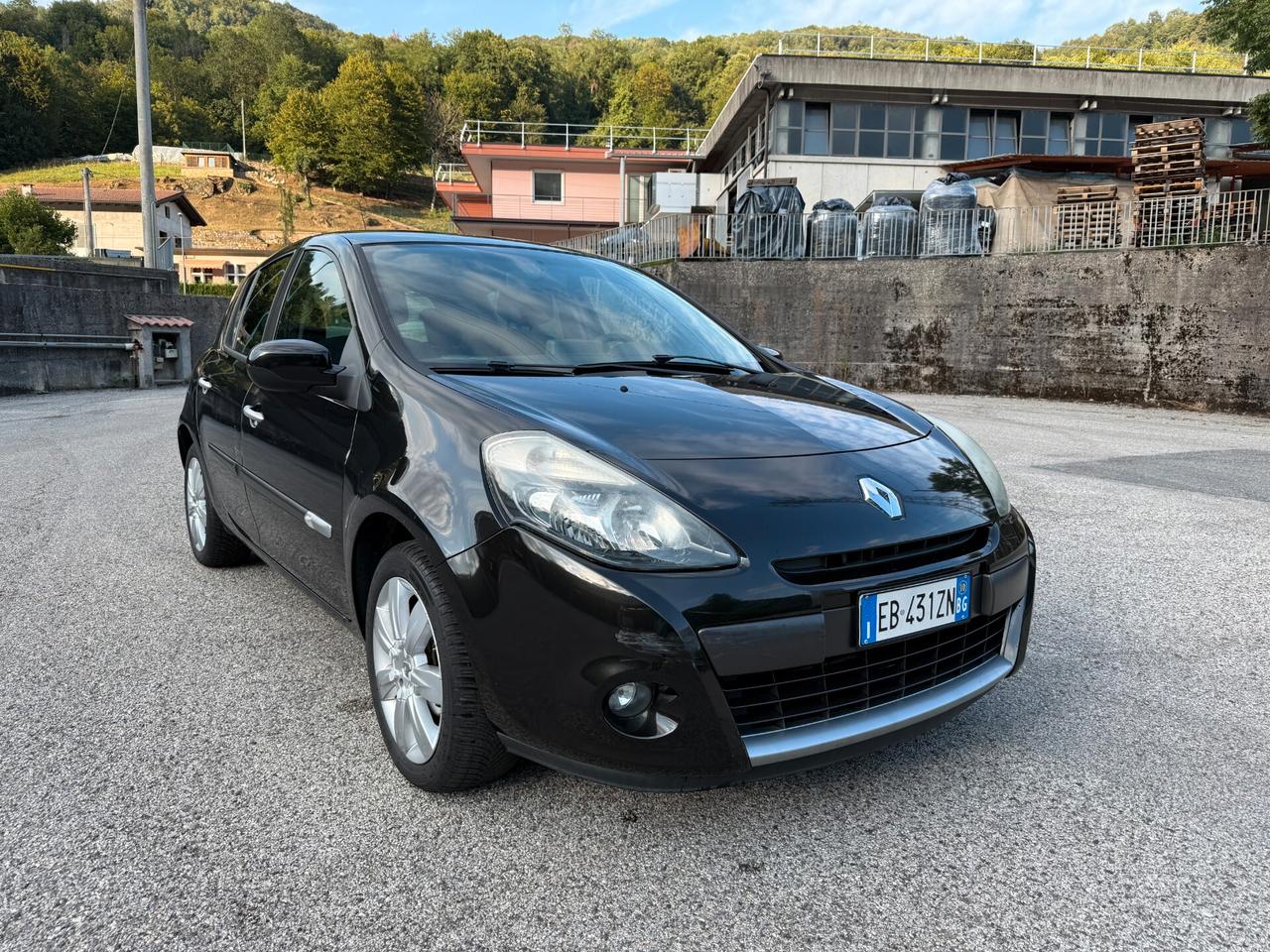 Renault Clio 1.2 16V 5 porte Confort 75cv