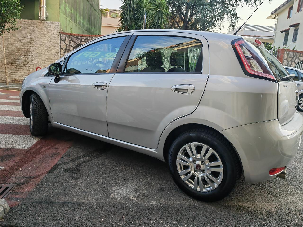 FIAT GRANDE PUNTO 1.4 BENZINA GPL CV77 KW57