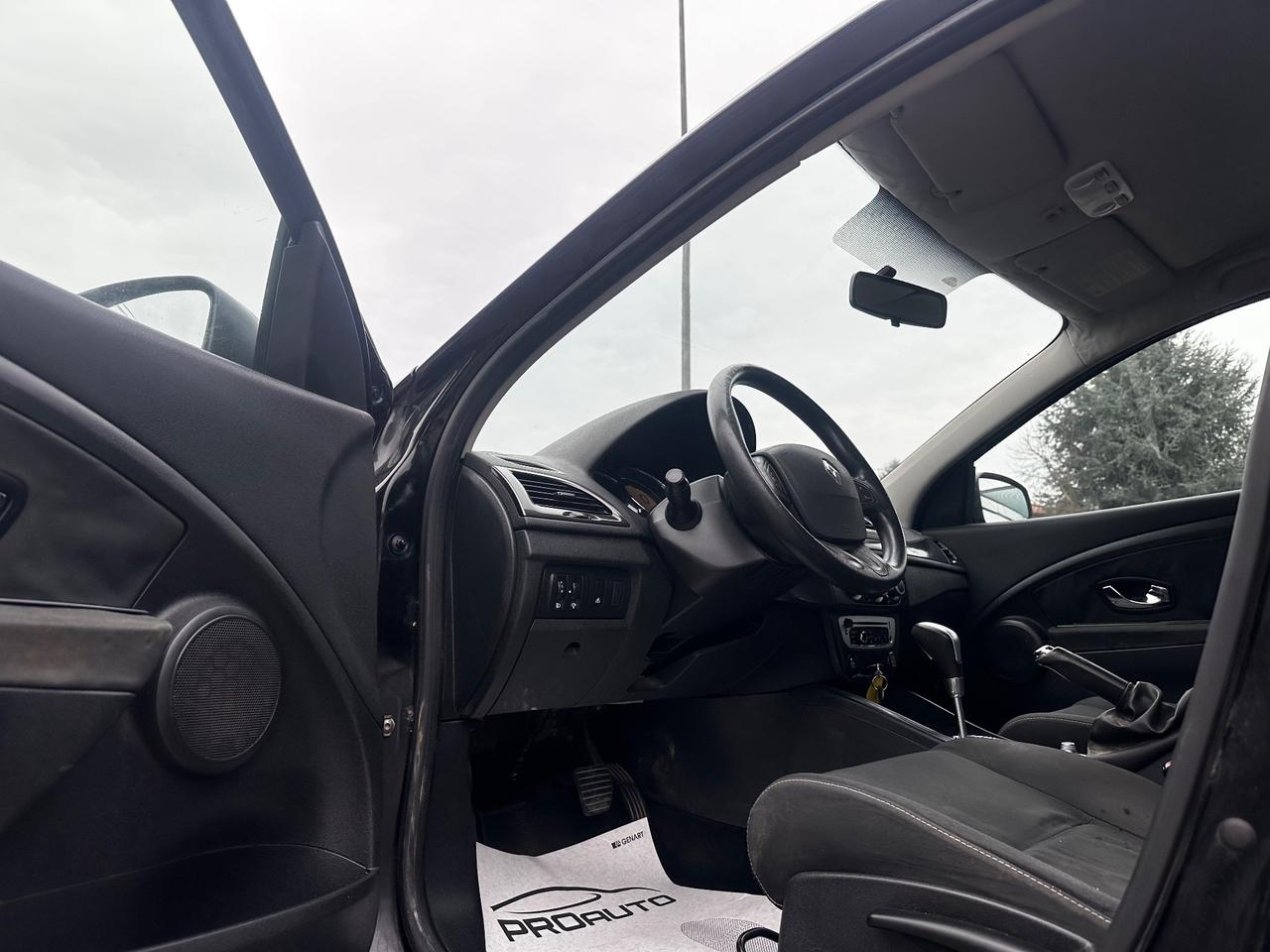 Renault Megane Mégane 1.5 dCi 110CV EDC SporTour Wave