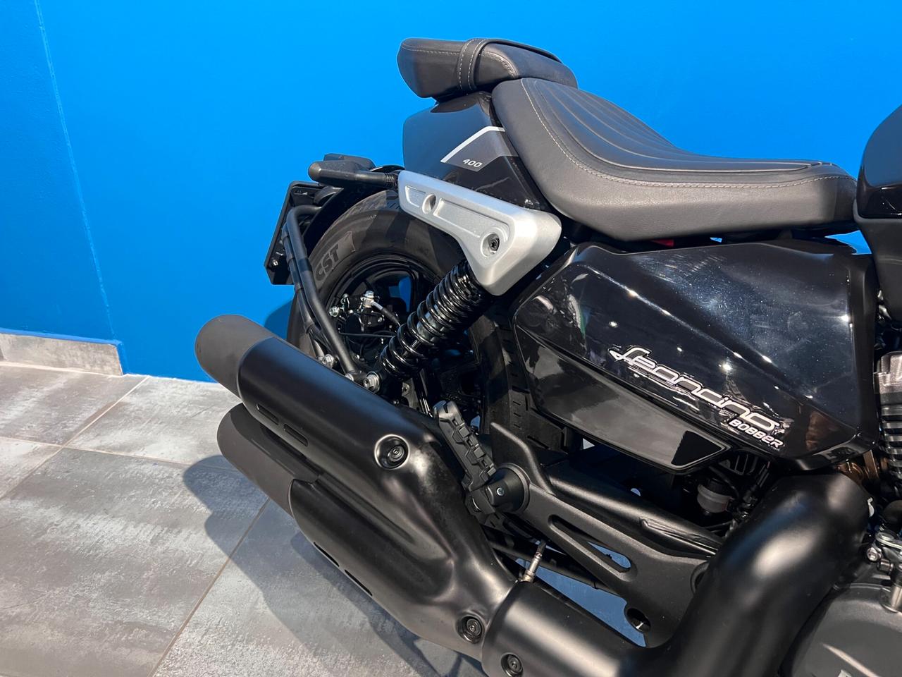Benelli Leoncino 400 Bobber