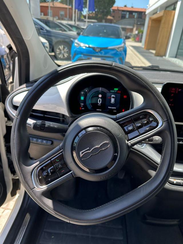 FIAT 500e Berlina 42 kWh Icon +