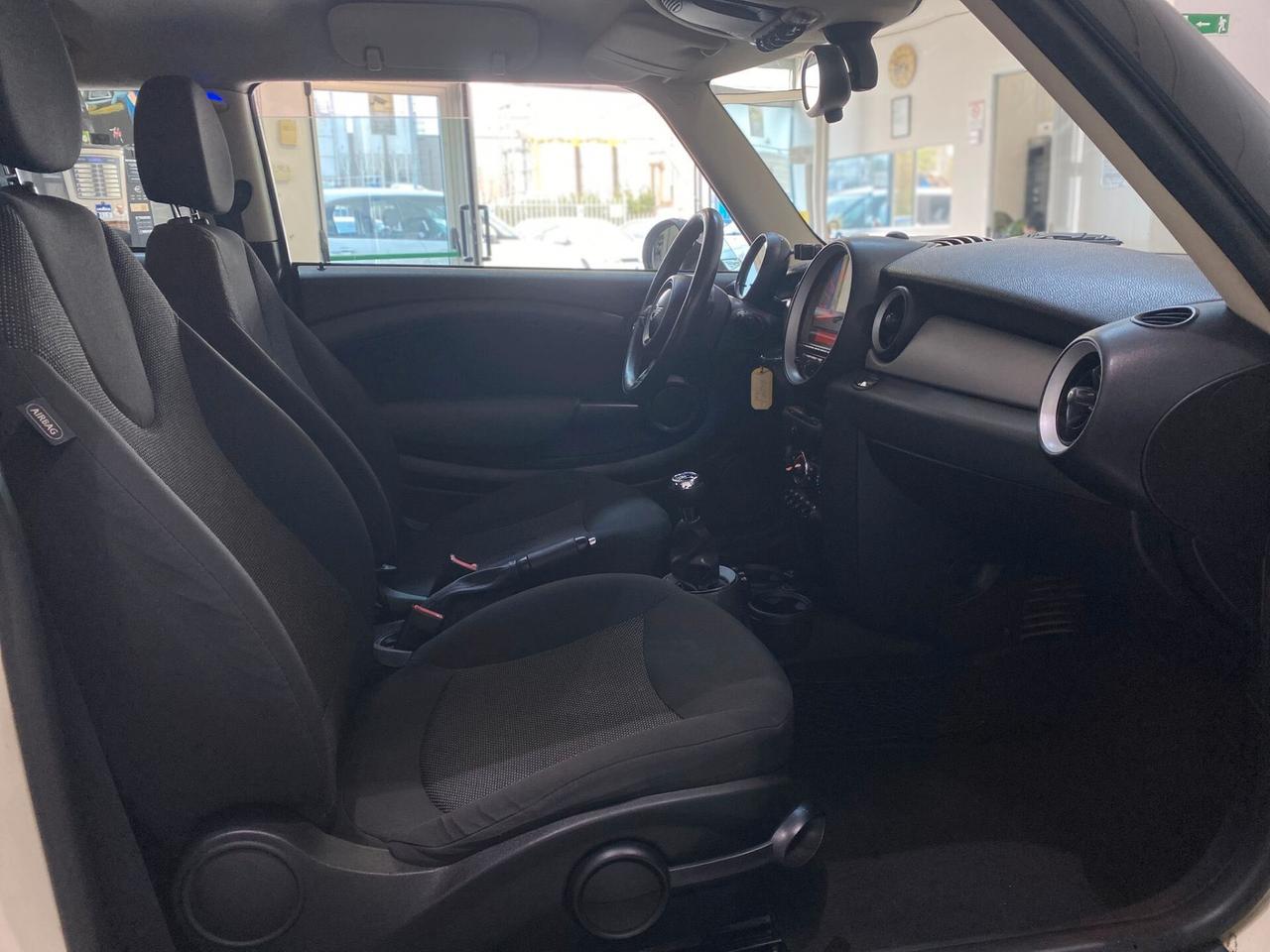 Mini 1.6 16V Cooper D