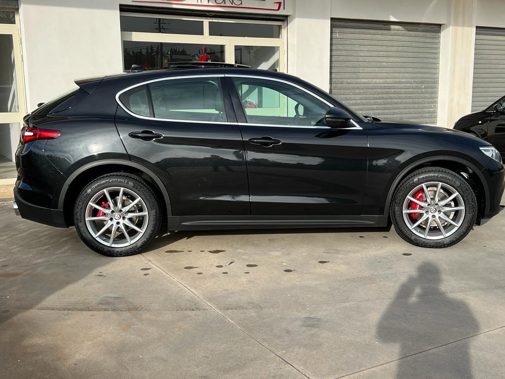 Alfa Romeo Stelvio 2.2 Turbodiesel 210 CV AT8 Q4 Executive