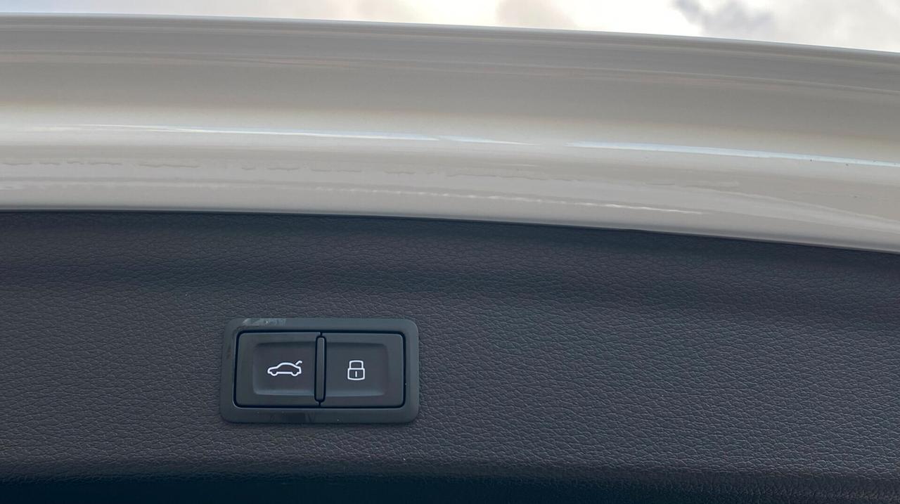 Audi Q3 S line edition 2.0 TDI 190CV s-tronic quattro 40