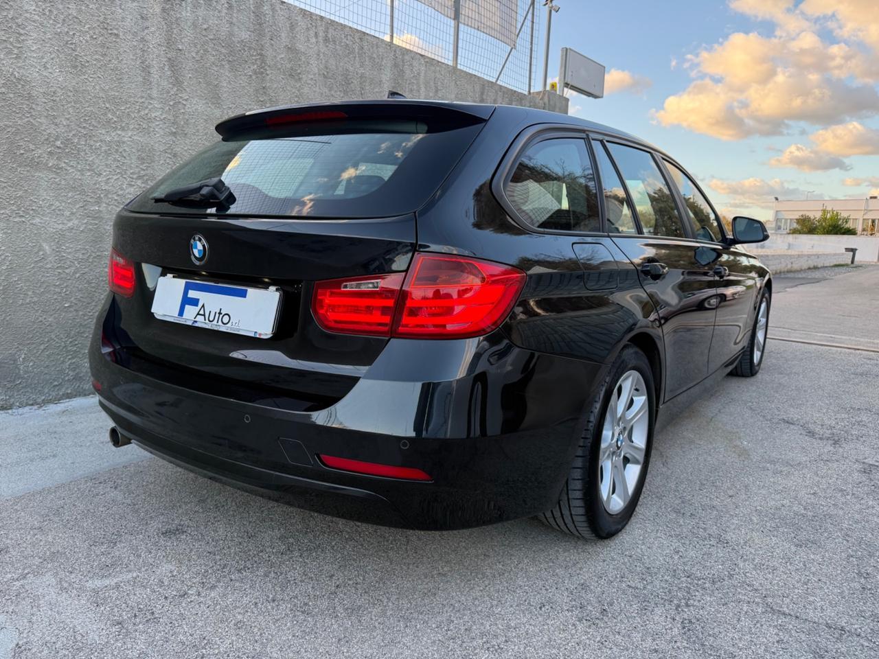 Bmw 316d Touring Sport,Bluetooth,Climatronic bizona,Navi,ecc.