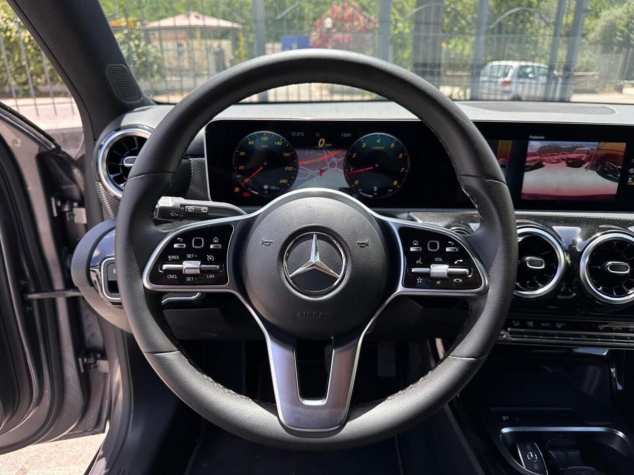 Mercedes-benz A 200 Premium