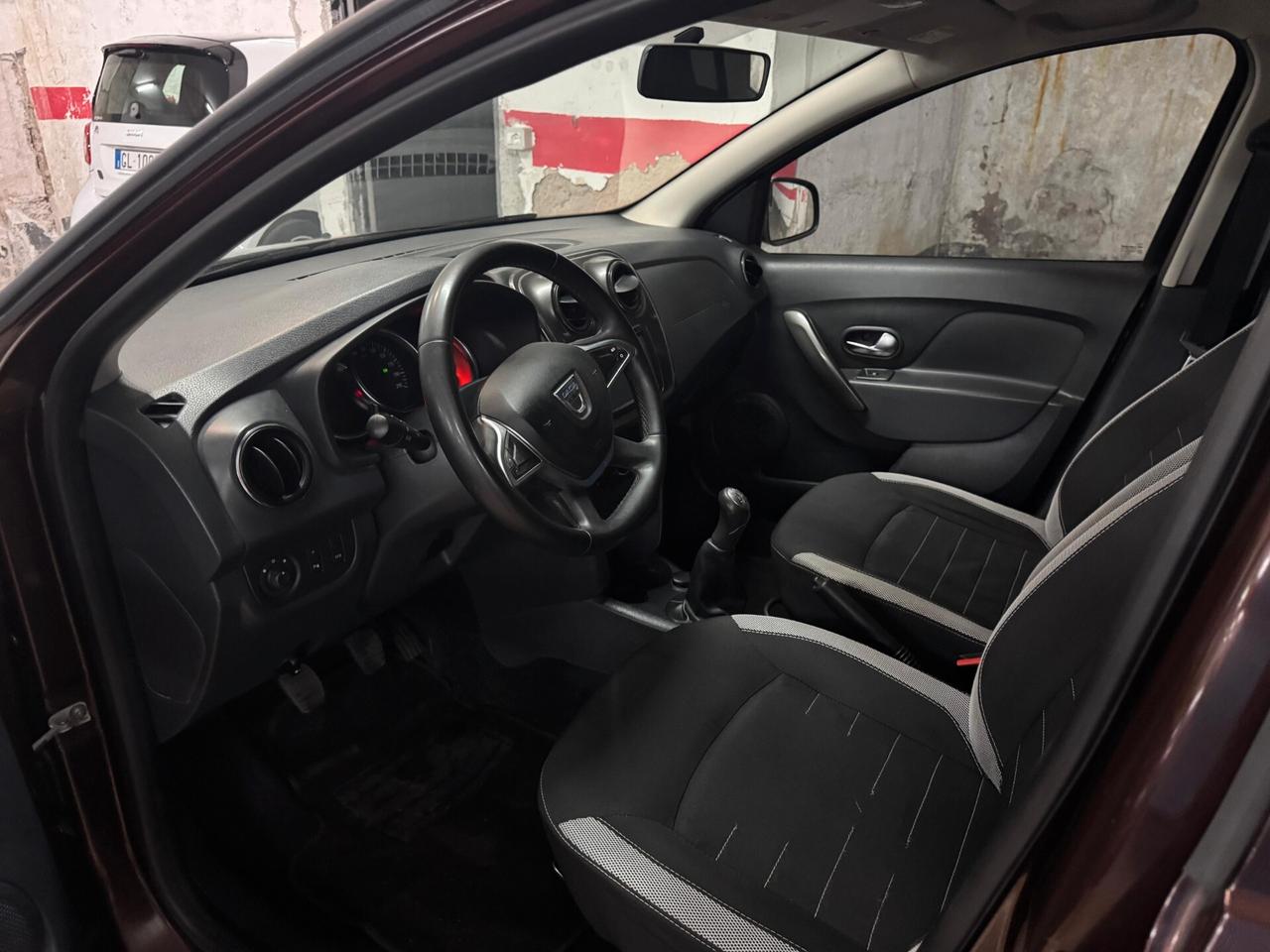 DACIA SANDERO STEPWAY 1.5 dCi – UNICO PROPRIETARIO – CONDIZIONI DA VETRINA!