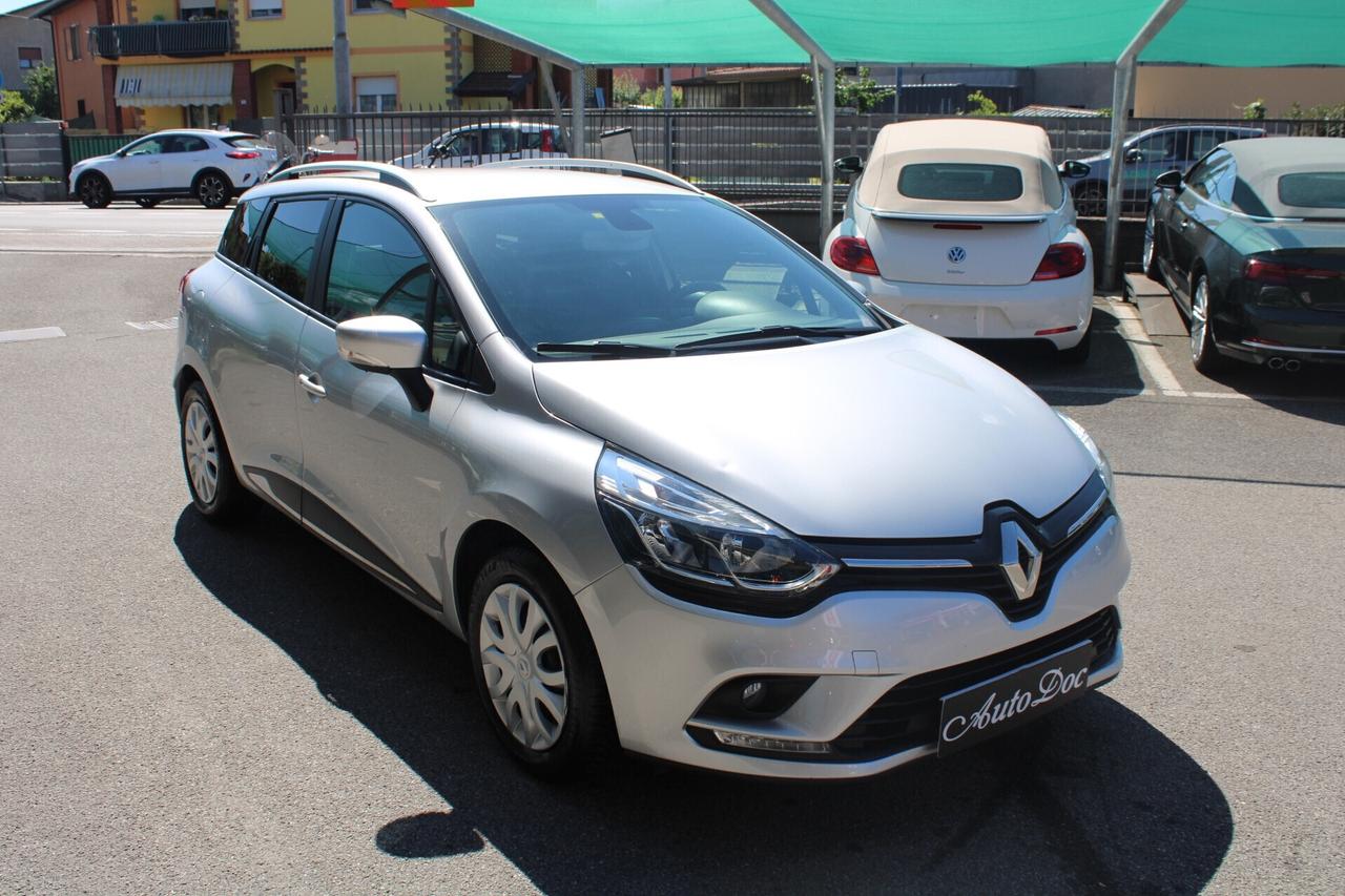 Renault Clio TOURER 0.9 Tce ZEN PRONTA CONSEGNA NAVI SENSORI VETRI SCURI