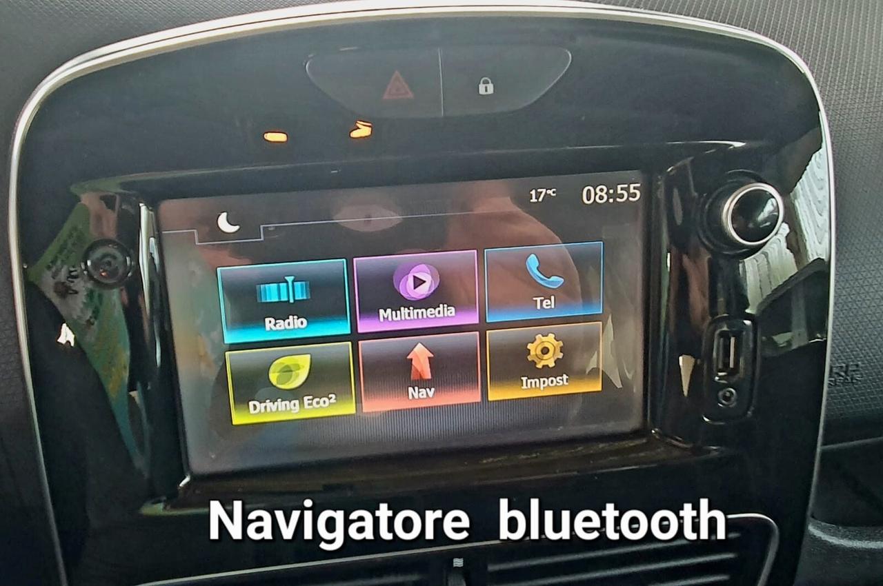 Renault Clio 1.2 75 CV 5 porte Duel
