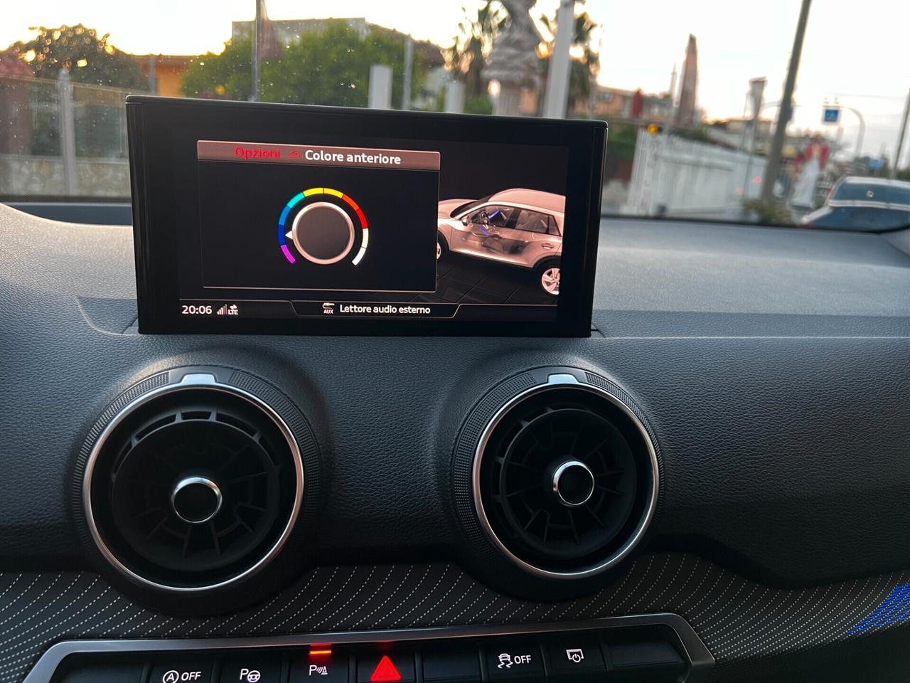 Audi Q2 30 TDI 2 X S LINE-TOTAL BLACK- 2019-FULL