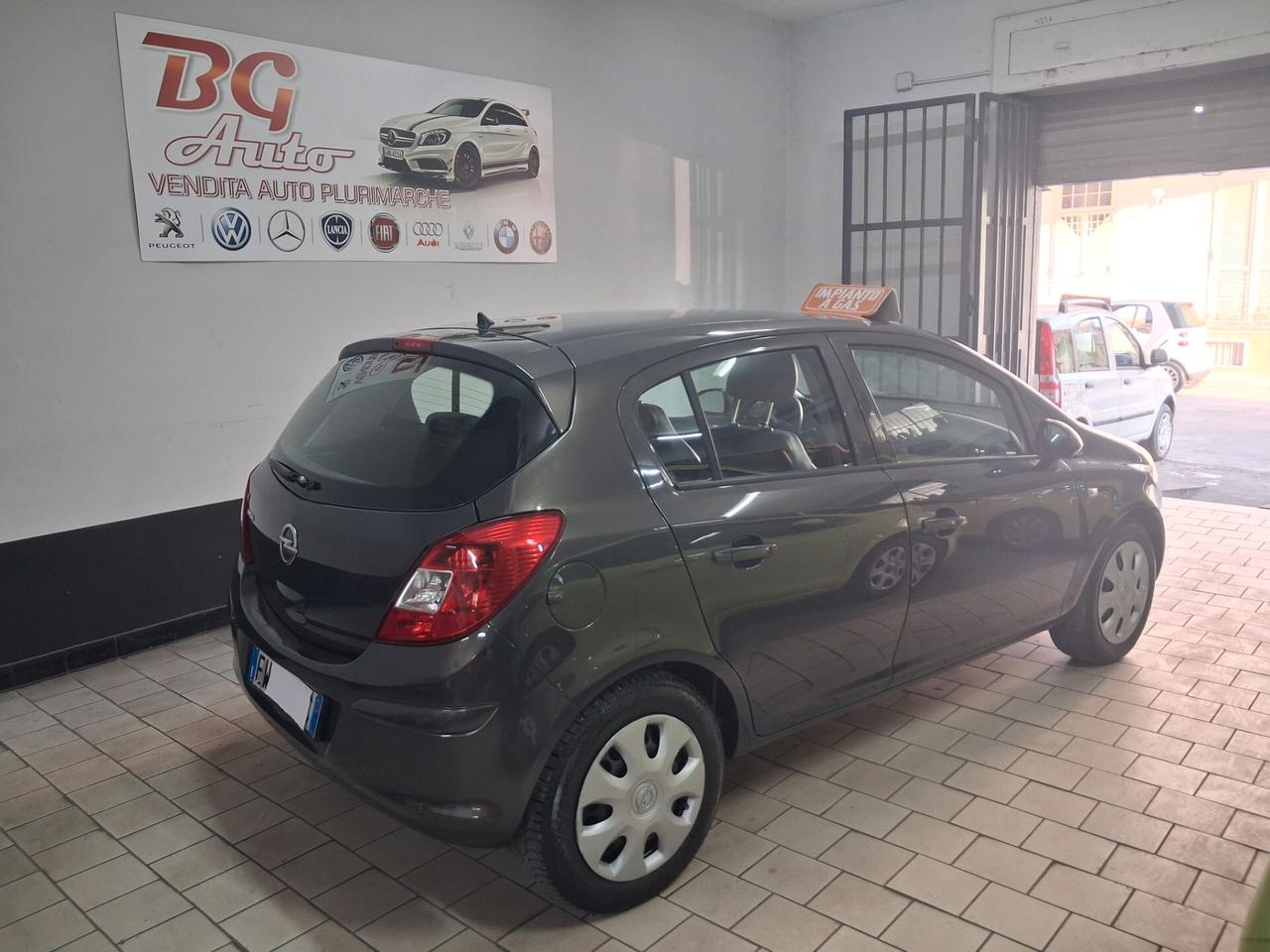 Opel Corsa 1.2 85CV 5 porte GPL-TECH 2014 unico prop