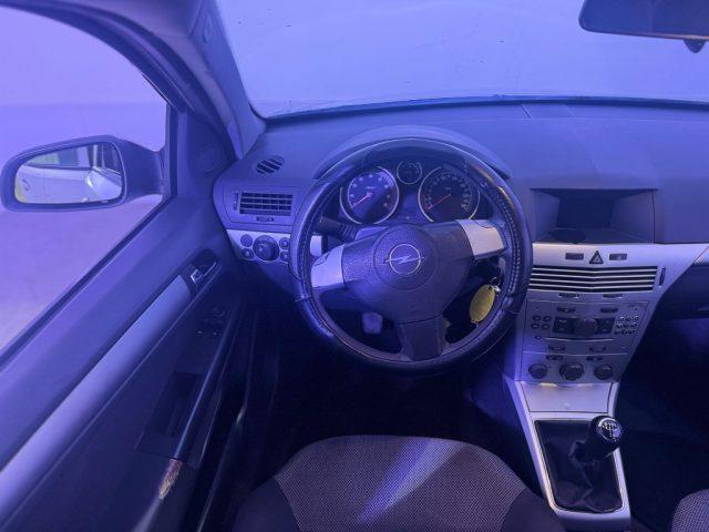 OPEL Astra 1.6 16V VVT 5 porte Cosmo