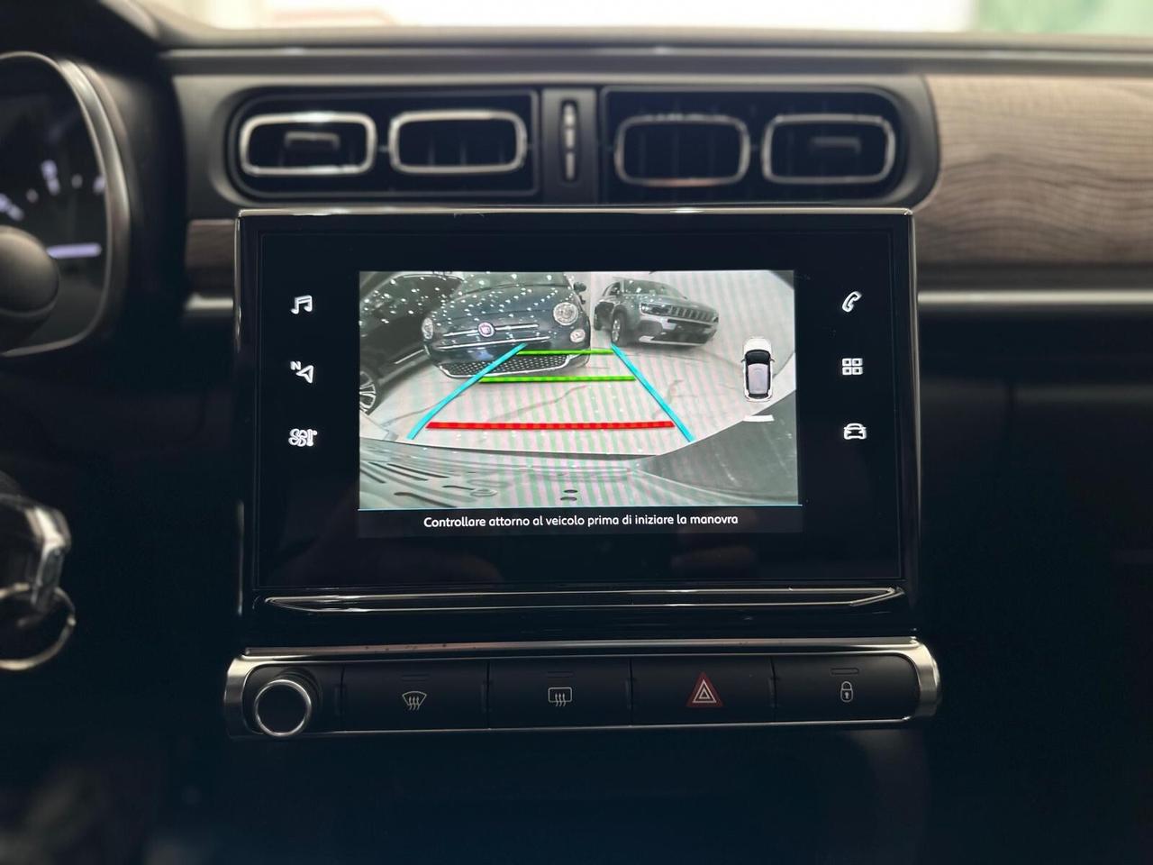 Citroen C3 PureTech 110 S&S Shine Navi+Retrocamera