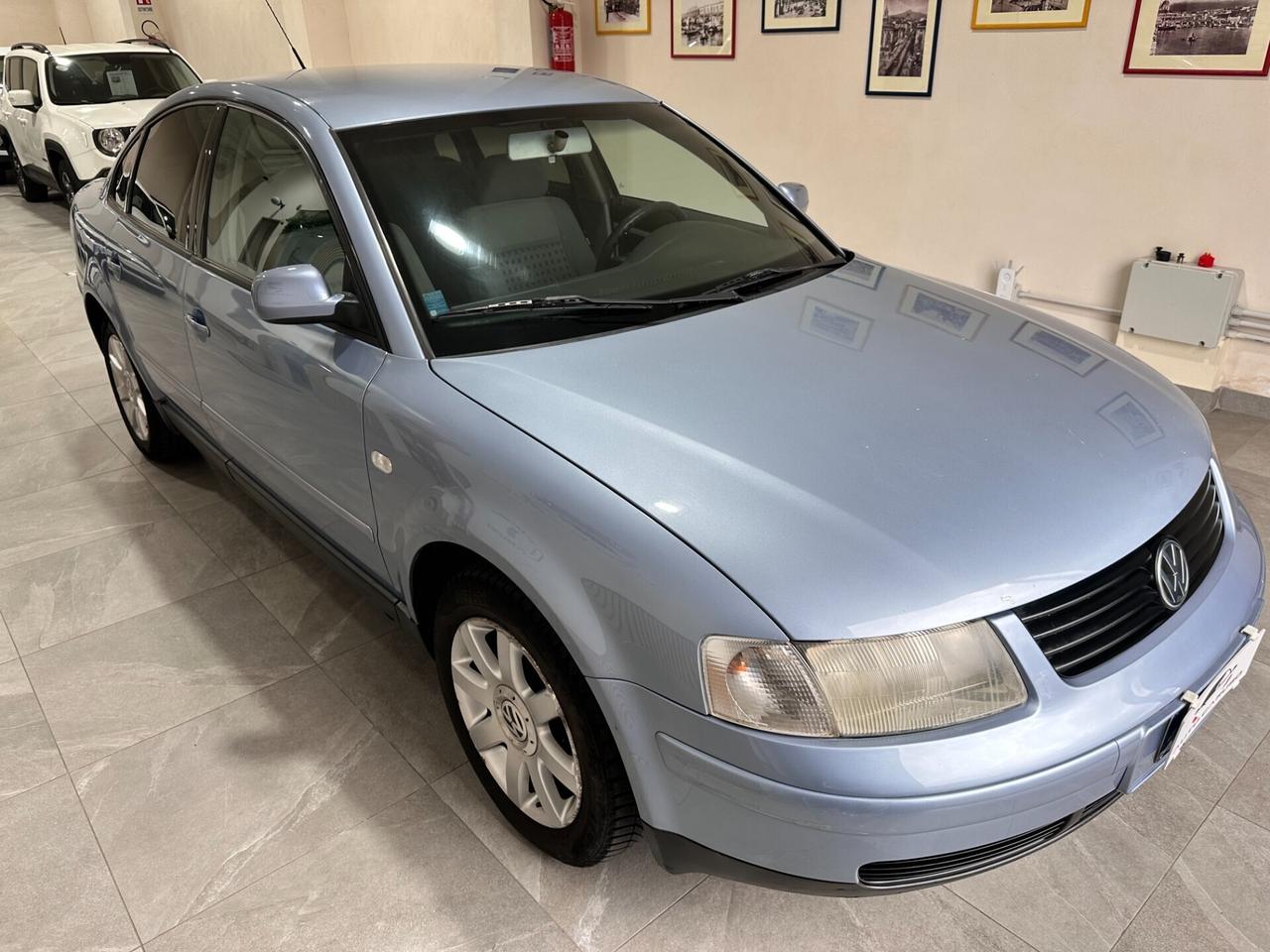 Volkswagen Passat 1.9 TDI 115cv UNICO PROP. - PERF