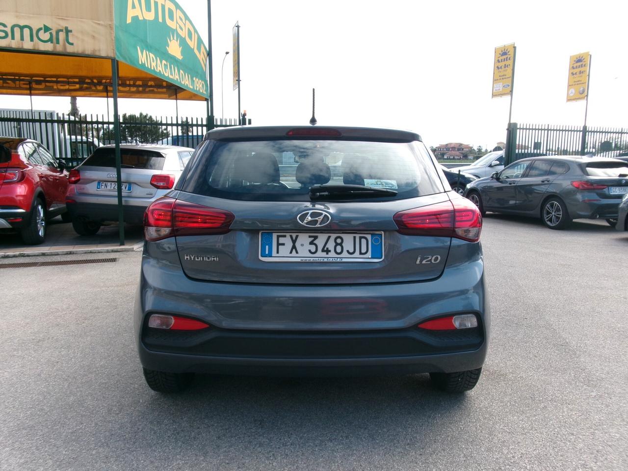 Hyundai i20 5P 1.2 75CV E6D MPI CONNECTLINE **PERFETTA**
