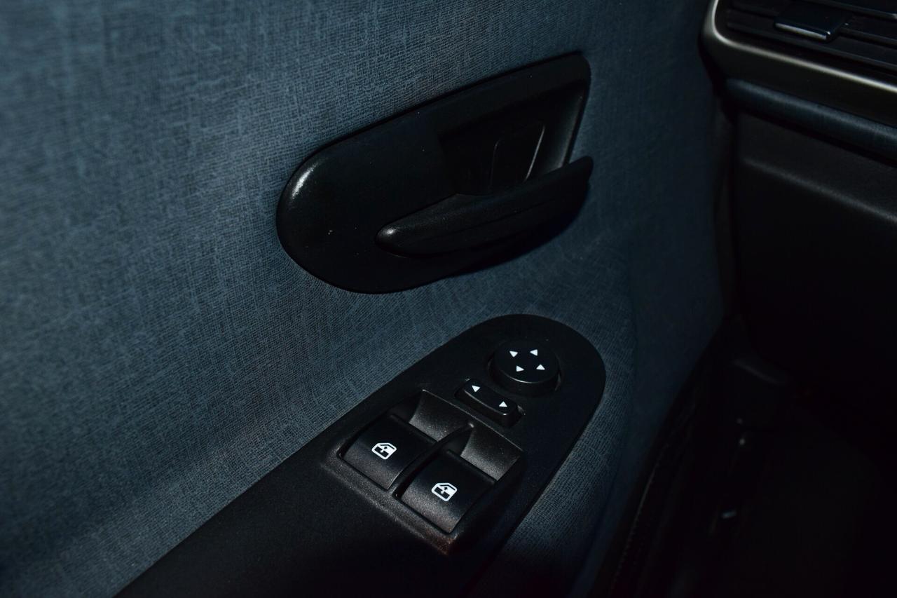 Lancia Ypsilon 1.0 Firefly Hybrid 70 cv Gold