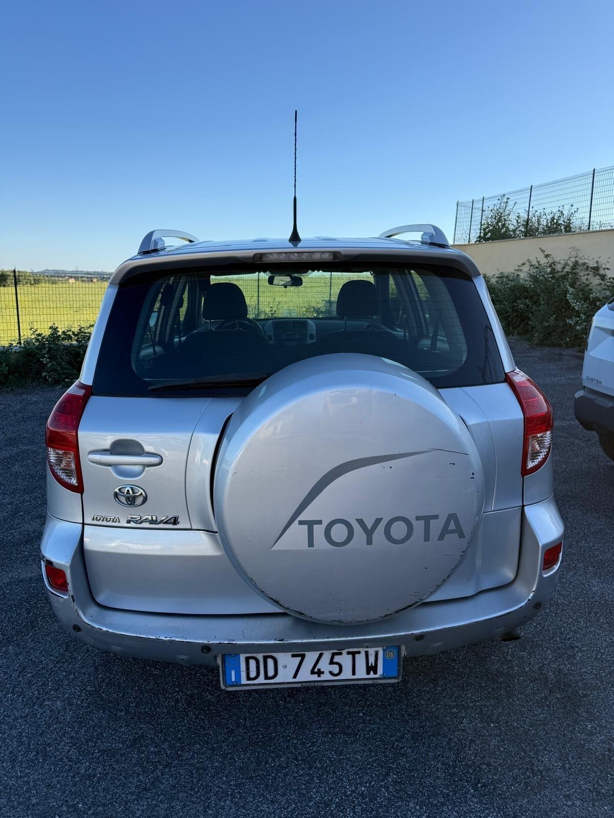 Toyota RAV 4 RAV4 2.2 D-4D 136 CV