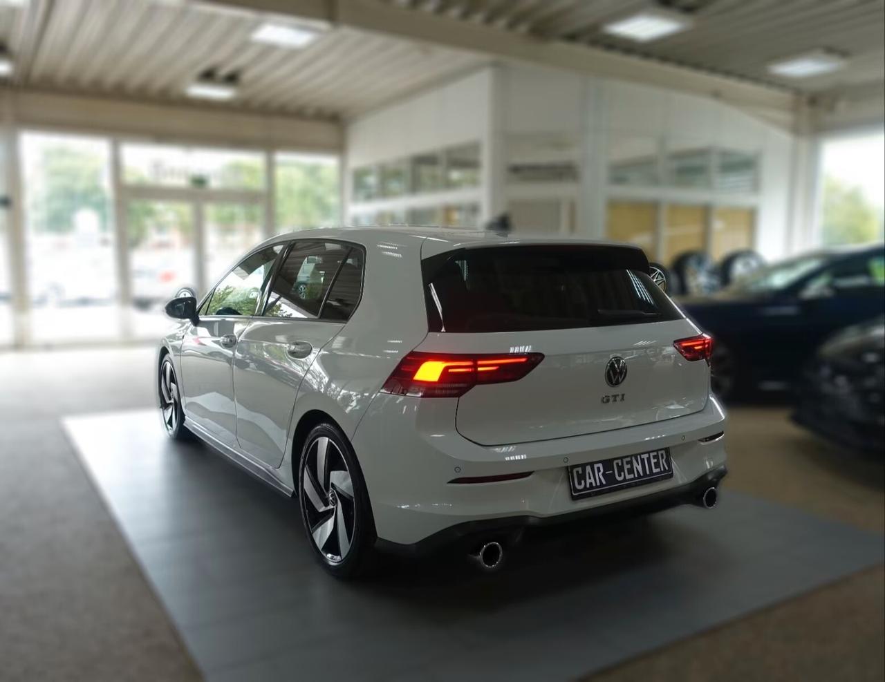 Volkswagen Golf 8 GTI 2.0 TSI DSG RETROC/FENDI/