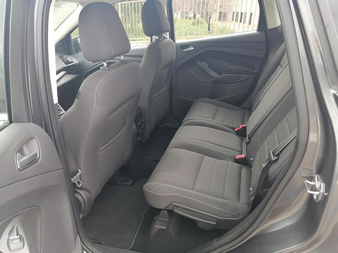 Ford Kuga 2.0 TDCI 120 CV **112.000 KM** TITANIUM 2016