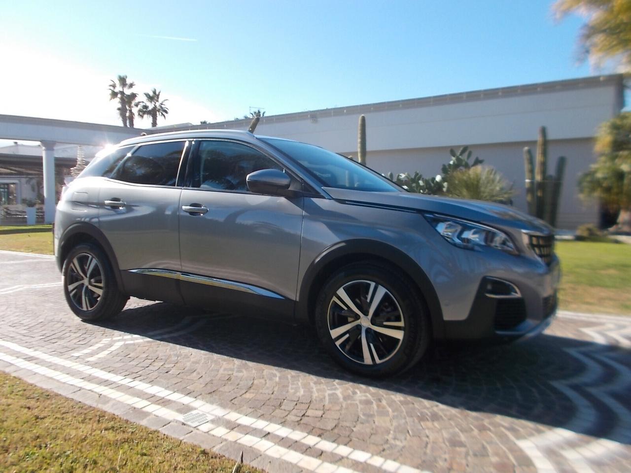 Peugeot 3008 1.5 *FULL OPT.-47.000 KM* da VETRINA