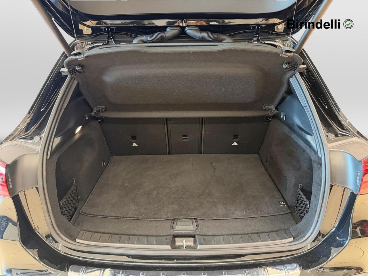 Mercedes-Benz GLA (H247) - GLA 200 d Automatic AMG Line Premium