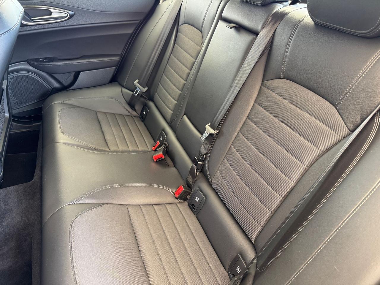 Alfa Romeo Giulia Super 2.2 AT8 Q4 180cv