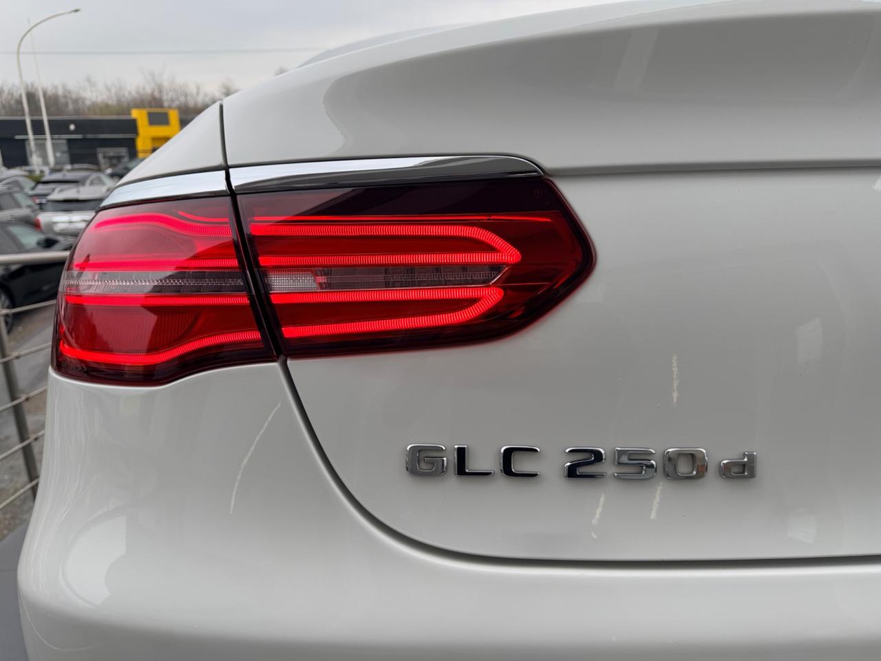 Mercedes-benz GLC 250 d 4Matic Coupé Premium Amg in garanzia