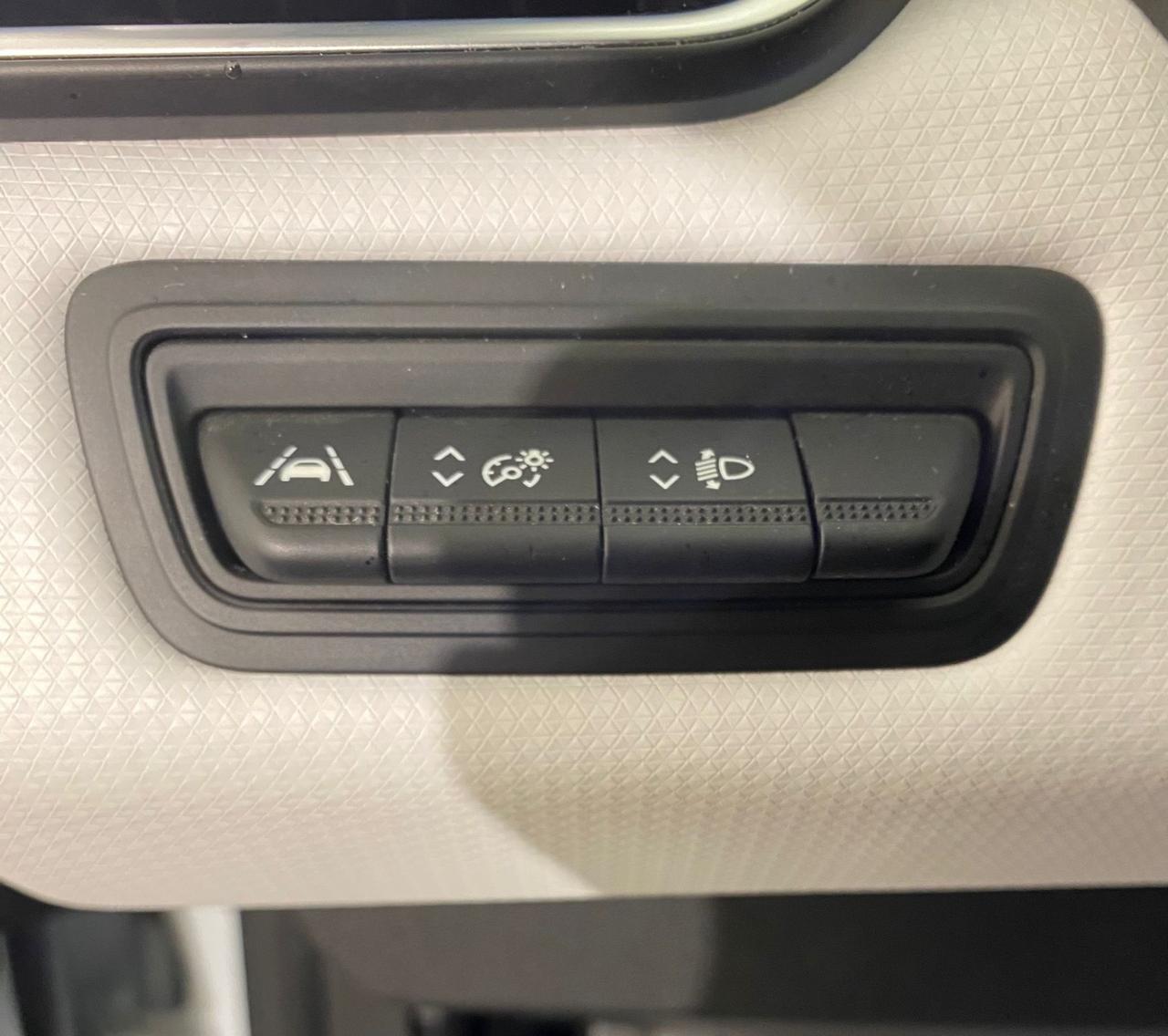 Renault Clio Full Hybrid E-Tech 140 CV 5 porte Initiale Paris
