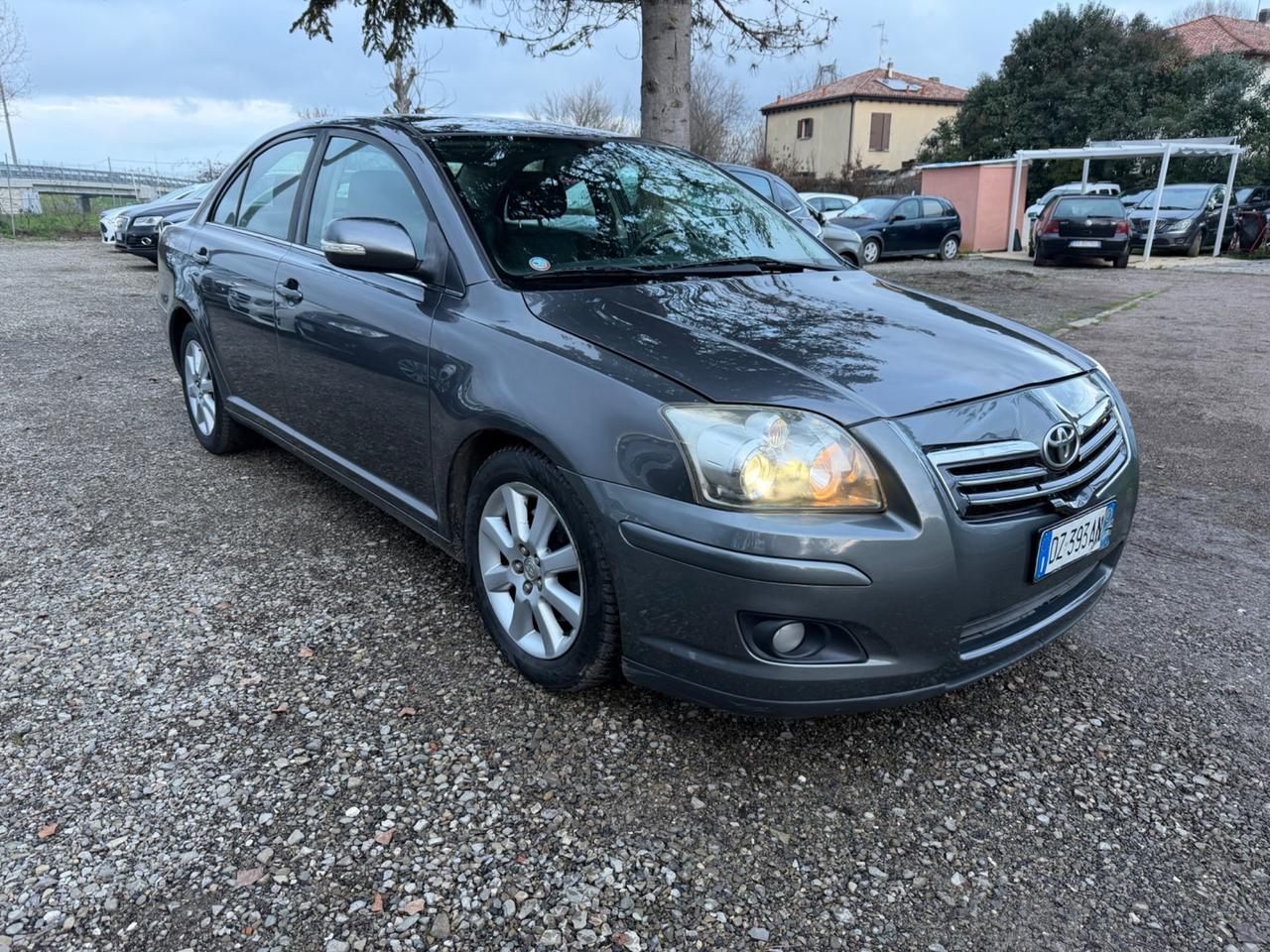 Toyota Avensis 2.0 D-4D Sol