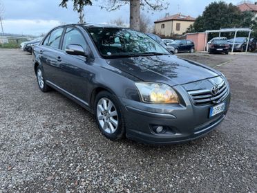 Toyota Avensis 2.0 D-4D Sol