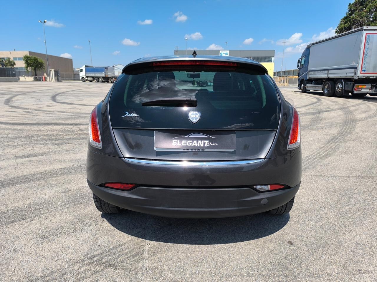 Lancia Delta 1.6 MJT DPF Silver