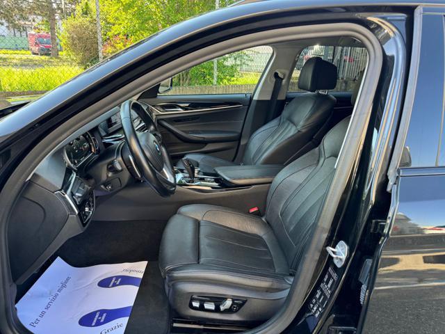 BMW 530 d xDrive Touring Sport Line 265CV NAVI+RETR.