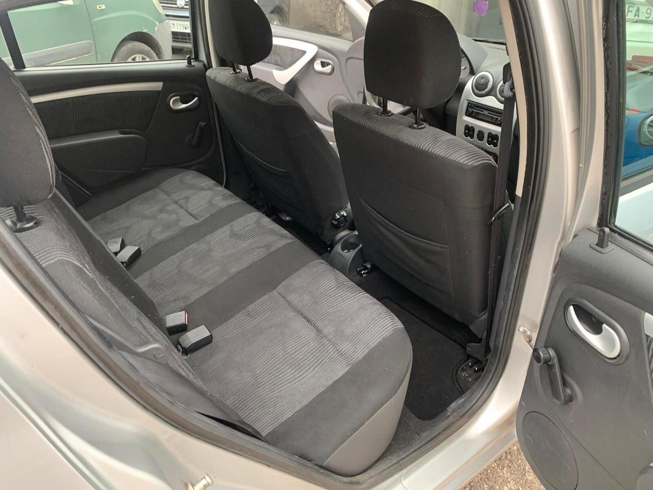 Dacia Sandero 1.4 8V GPL Lauréate, Unicoproprietario, SOLO km 82000