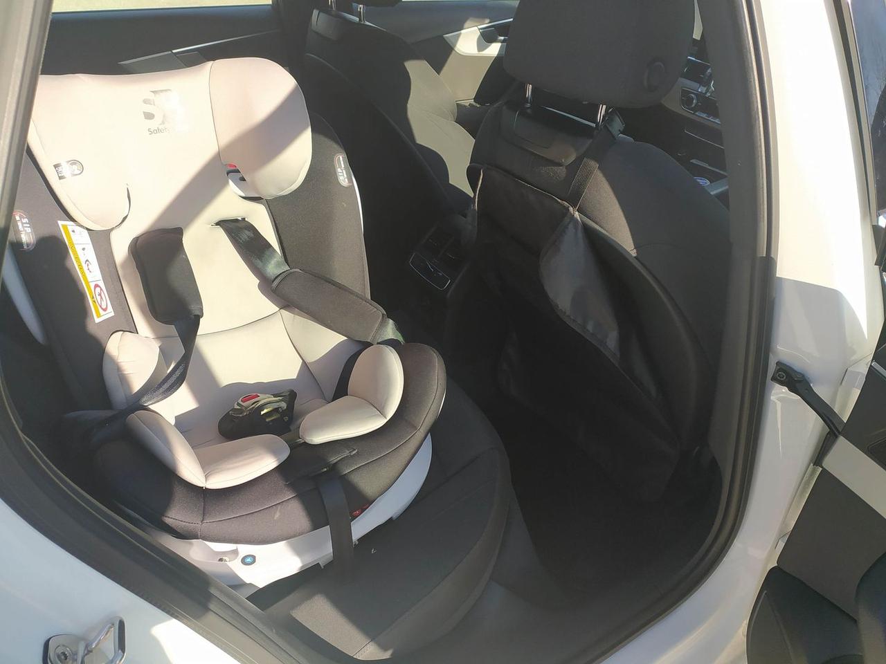 Audi A4 Business Advanced 2.0 35 TDI MHEV #8151