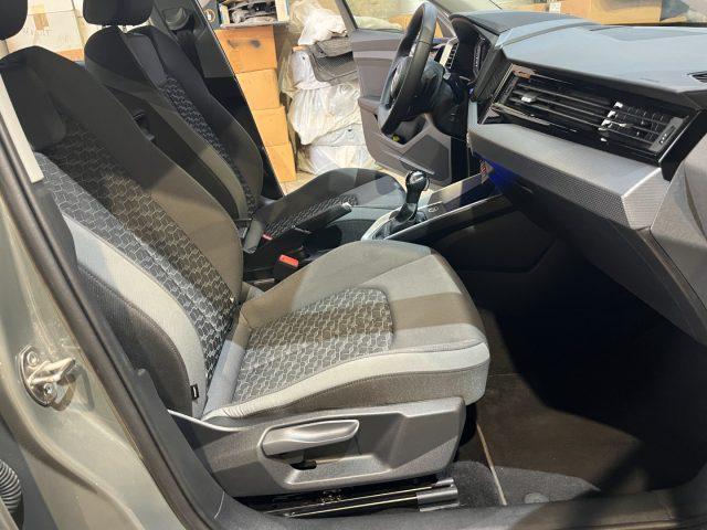 AUDI A1 SPB 30TFSI Stronic S line "17 Sline /FullLED/TELEC