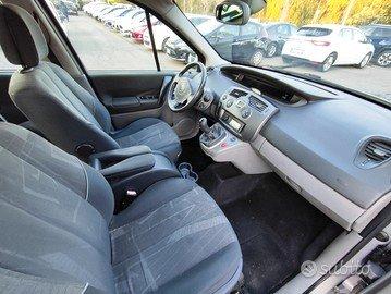 RENAULT Scénic 1.5 diesel