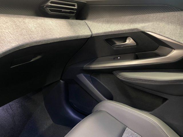 PEUGEOT 3008 1.2 Hybrid 145 e-DCS6 Allure KM0 MY25