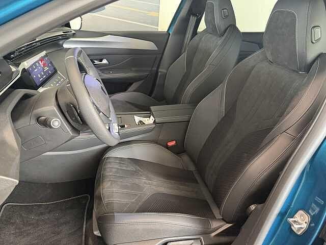 Peugeot 408 Hybrid 136 e-DCS6 GT