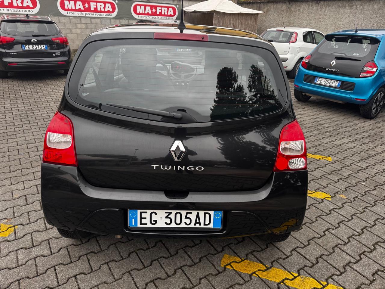 Renault Twingo 1.2 16V Neopatentati
