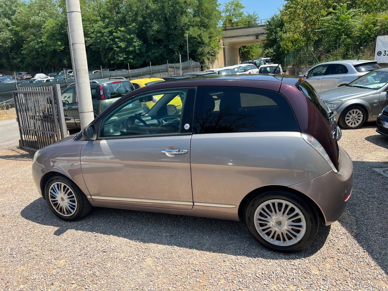 Lancia Ypsilon 1.4 Argento Ecochic GPL