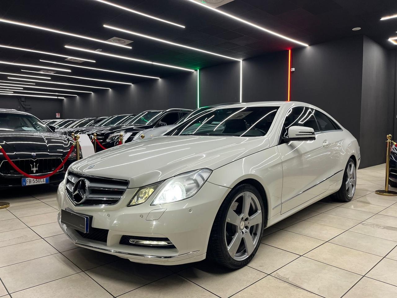 Mercedes-benz E 220 CDI Coupé BlueEFFICIENCY