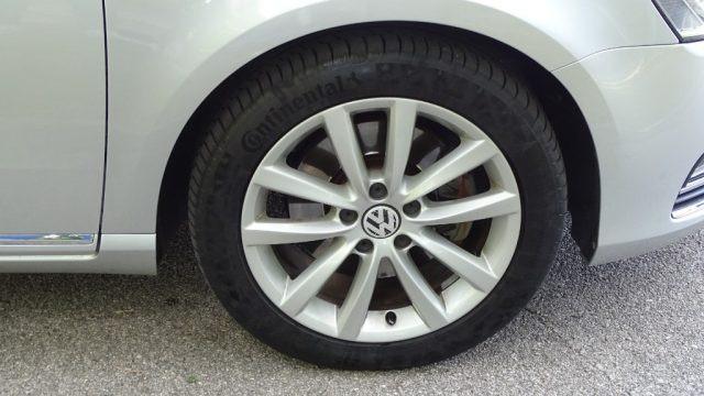 VOLKSWAGEN Passat Var. 2.0 TDI 140 cv, DSG High. BM.Tech., Garanzia.