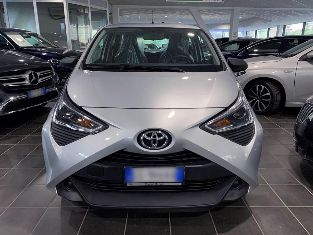 Toyota Aygo 5 Porte 1.0 VVT-i x-business