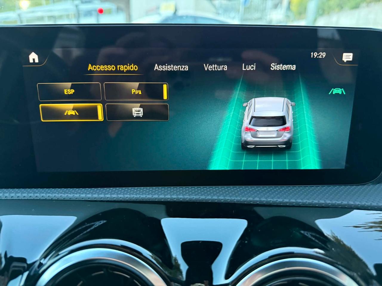 Mercedes-benz A 180 MERCEDES Premium AMG 2.0 116 CV