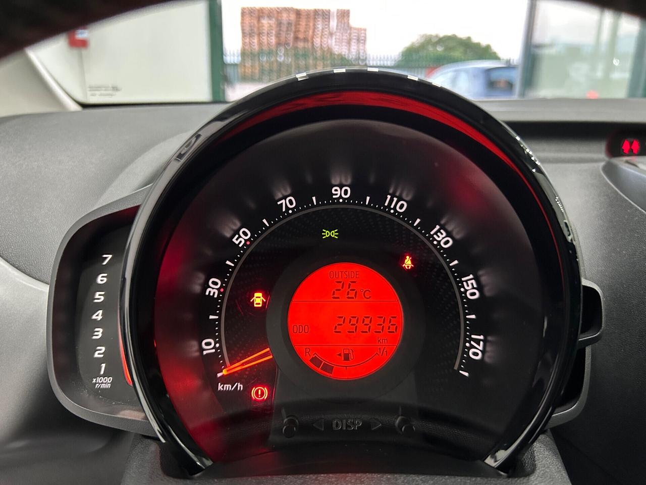 Toyota Aygo 1.0 VVT-i 72CV 5 porte x-play 29.000KM