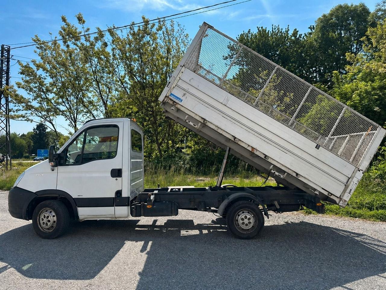 Iveco DAILY 2.3 Diesel 35S