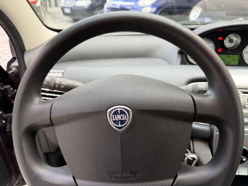 Lancia Ypsilon Ypsilon 1.2 8v ARGENTO KM REALI !!! IDONEA NEOPATENTATI